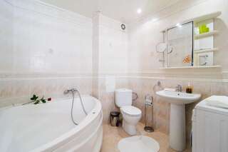 Апартаменты Apartment Mayakovskogo 8 Минск Трехместный номер с общей ванной комнатой-19